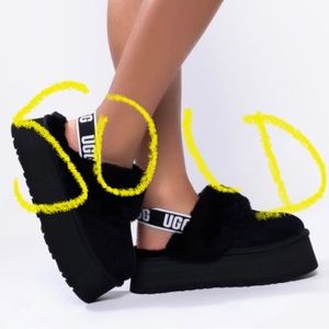 COPY - Ugg funkette slippers 1 pair black size 7 left